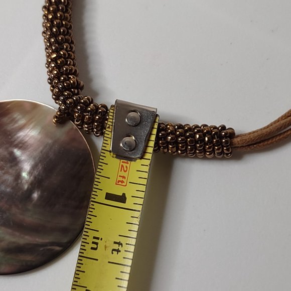 Lia Sophia Brown Shell Pendant Necklace Adjustable 16 To 17 Inches Long - Picture 9 of 10